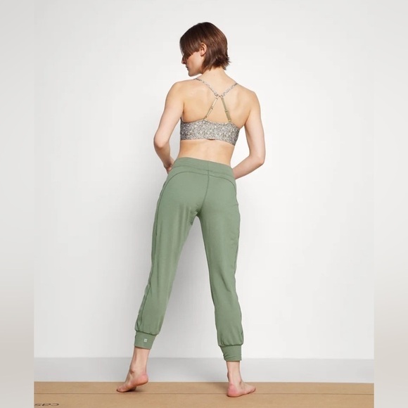 Sweaty Betty Sage Green Gary Yoga Trouser Joggers 14 - Picture 2 of 12